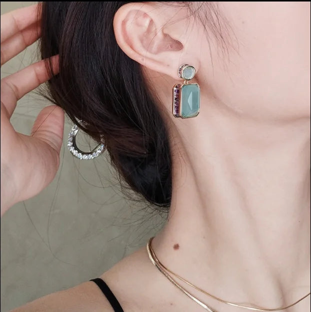 Boucles d’Oreilles Luxe Femme – Jade Péridot & Micro-incrustation CZ Violet