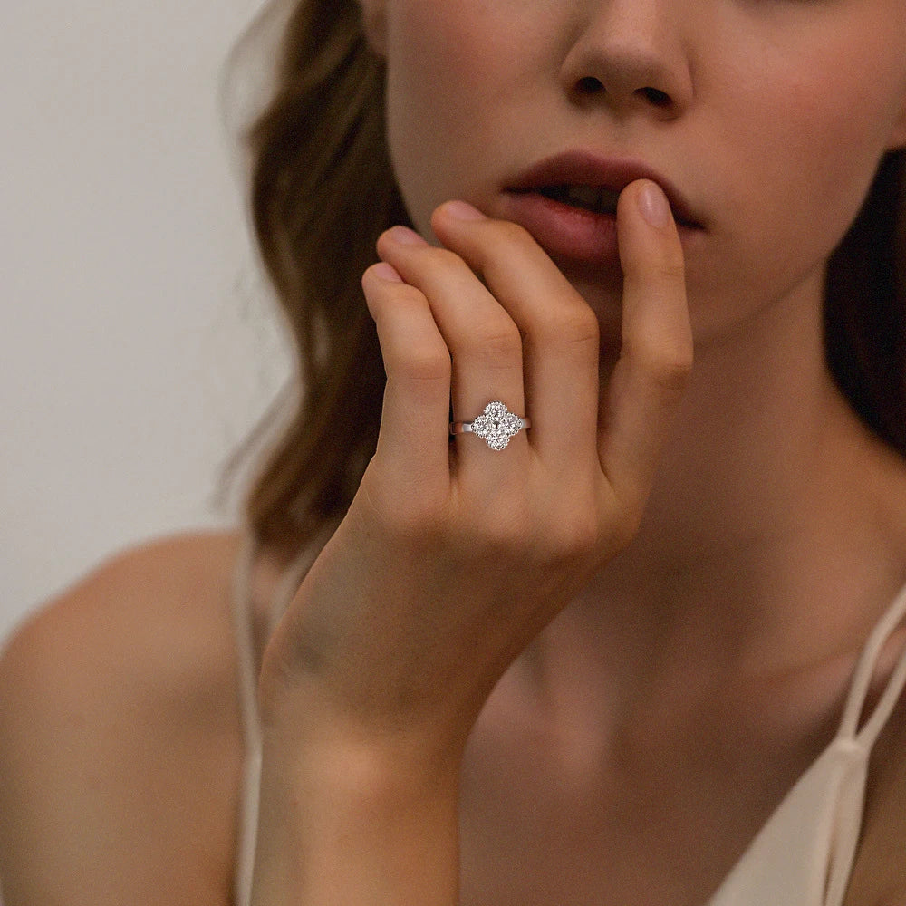 Bague Luxe Femme – Argent 925 & Moissanite 1.2CT Trèfle Porte-Bonheur